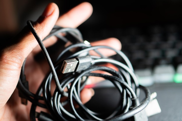 Jak sprawdzić czy kabel HDMI jest 2.0 i czy spełni Twoje potrzeby?