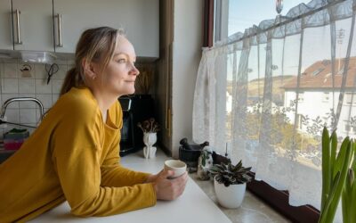 Jak zaaranżować parapet, by stał się ozdobą wnętrza?